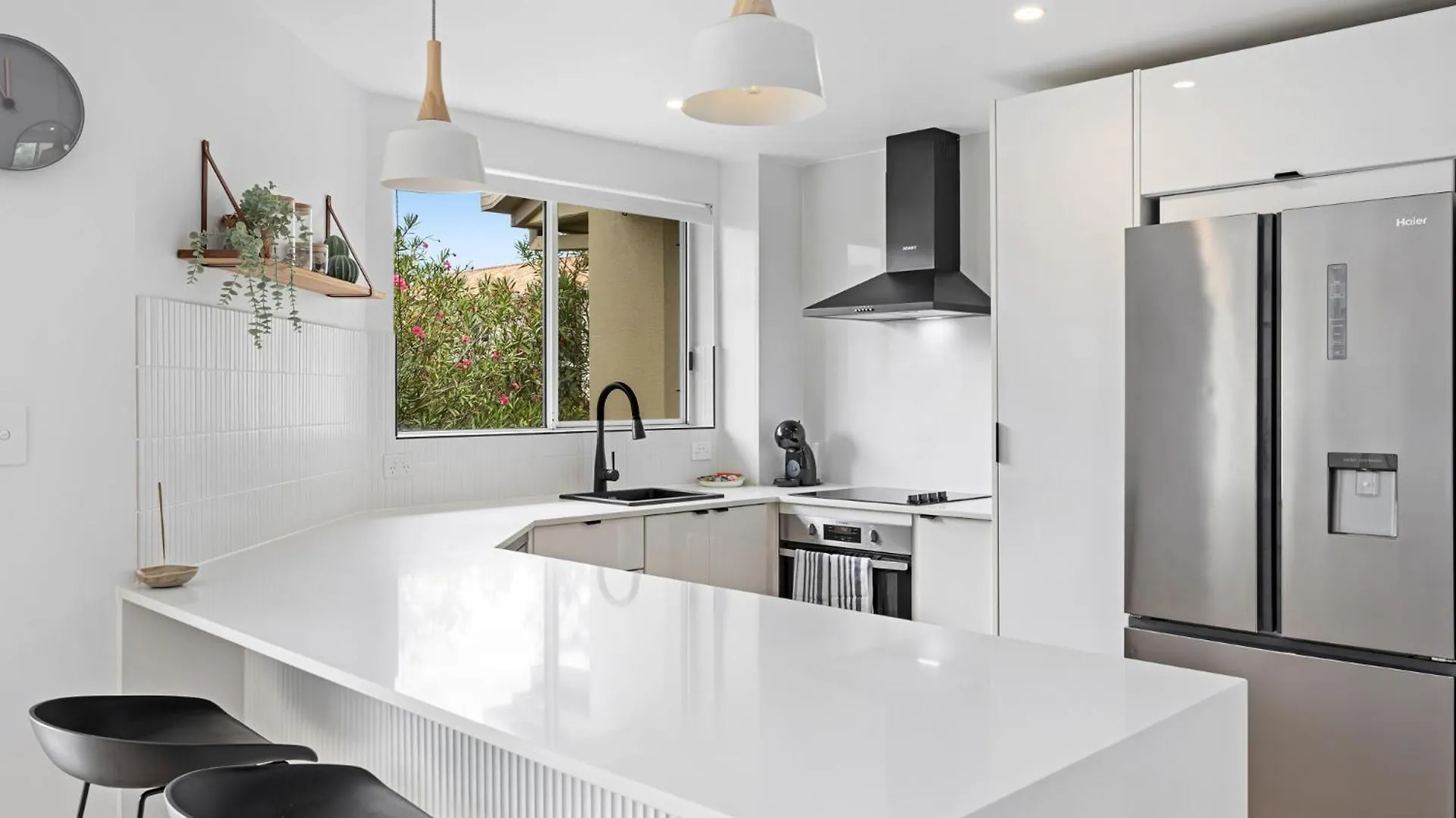 Burleigh Bliss - 2 Bedroom Apartment Gold Coast 0*,