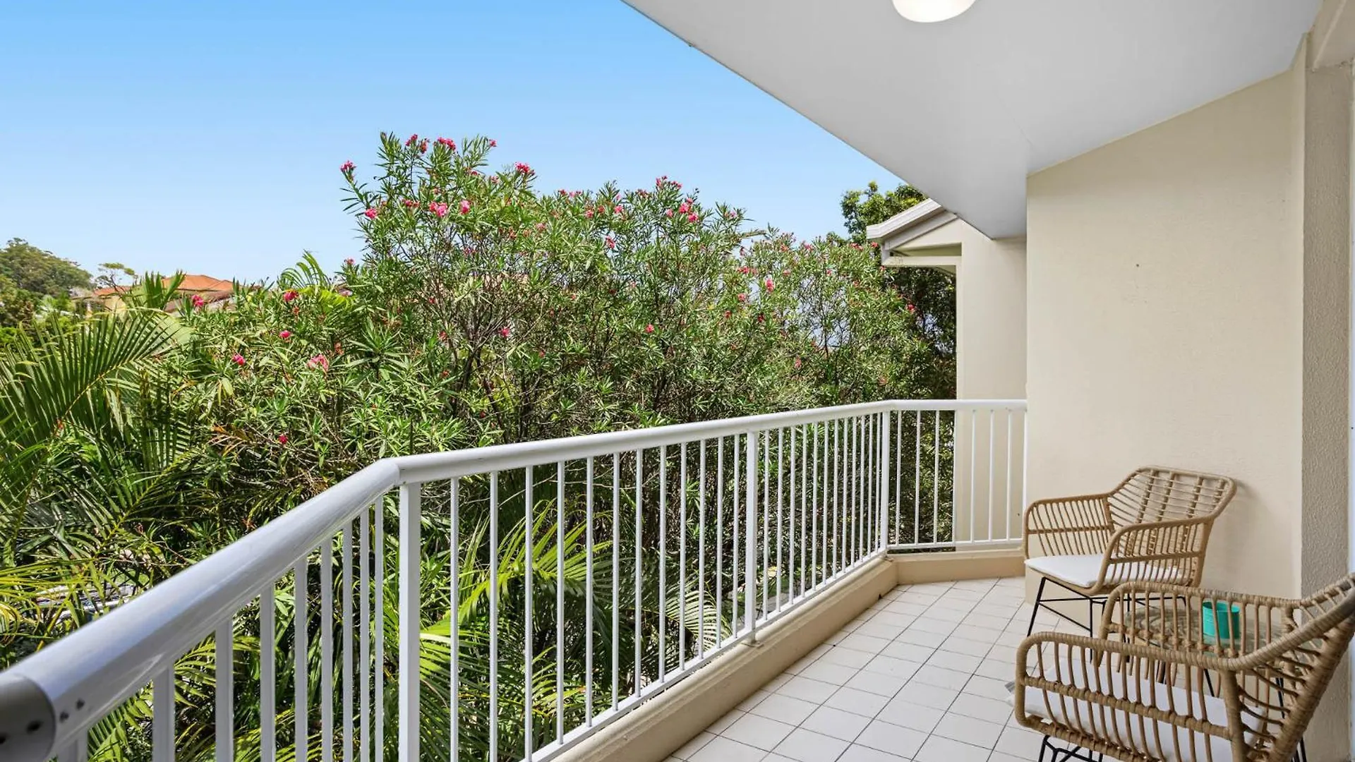 Burleigh Bliss - 2 Bedroom Apartment Gold Coast 0*,  Australien